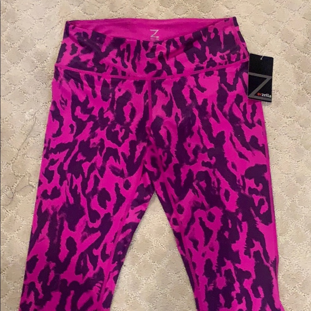 NWT Zella cropped leggings